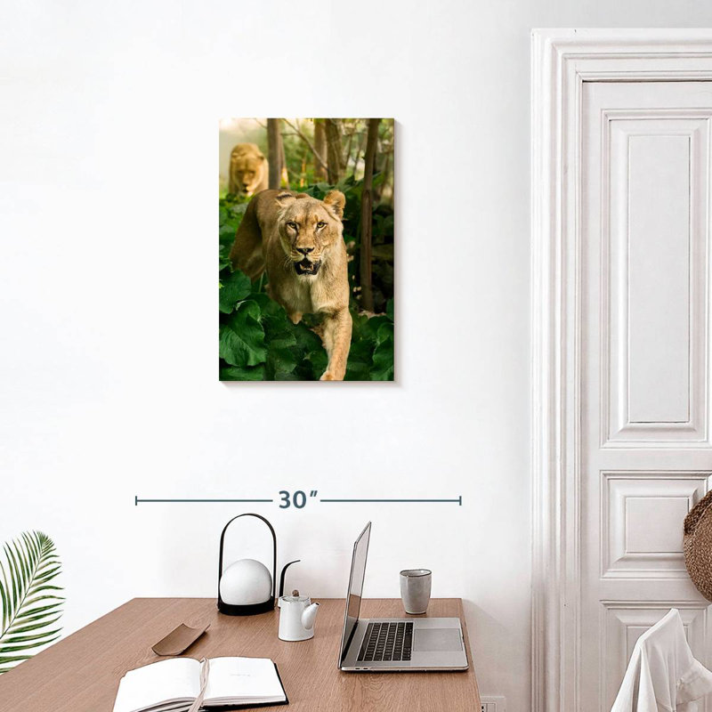 Brampt Hunting Lioness, 24" H x 16" W