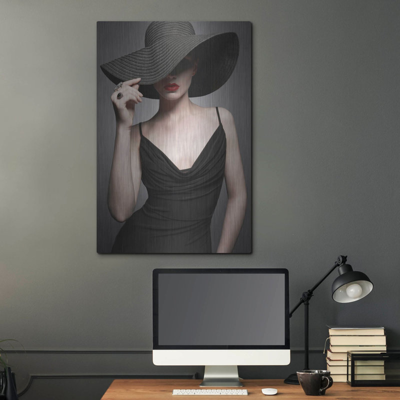 «Lady in Black 3» par Luxe Portfolio, art mural en métal, H 36 po x l 24 po