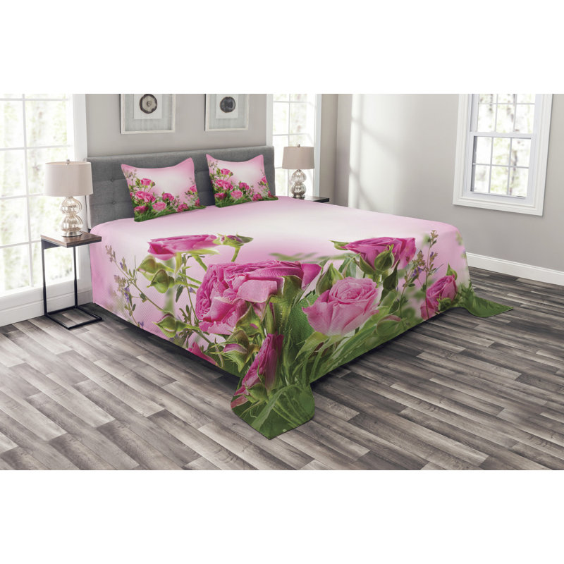 Forkland Floral Bedspread with Pillow Shams Included, 220 x 264 cm