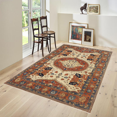 Bacquie Wool Oriental Indoor Rug