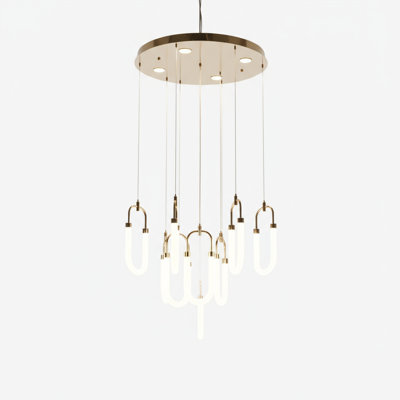 Luma Cascade: installation d'un luminaire suspendu en cristal sculptural