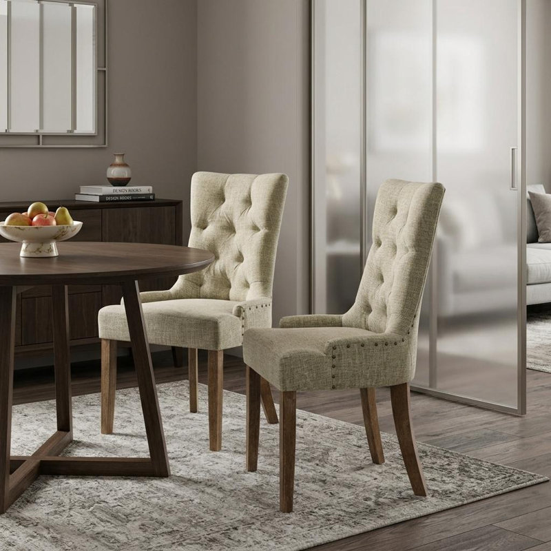 Ensemble de deux chaises d'appoint en tissu capitonné beige et chêne, Tissu beige