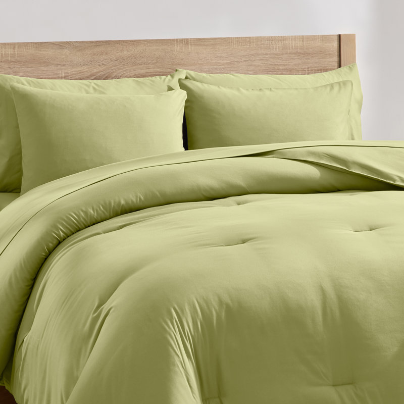 Soft Microfiber 7 Piece Comforter Set with Sheets, Full / Double Comforter + 6 Additional Pieces, Olive Green