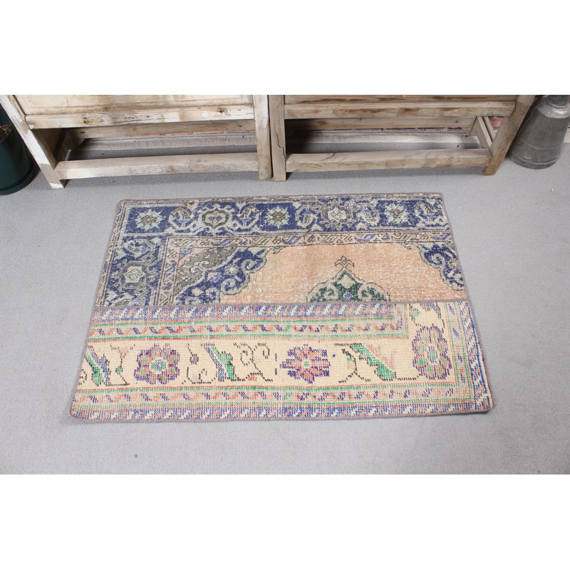 Tapis rétro vintage en patchwork de style traditionnel, idéal pour le salon et la chambre à coucher