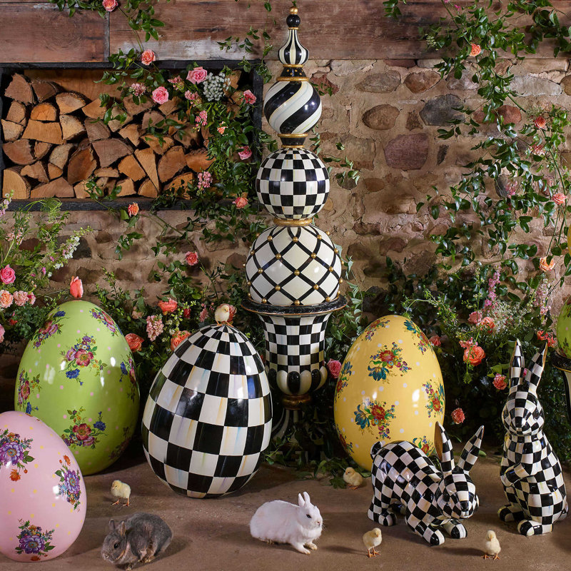 Courtly Check® Pedestal Urn