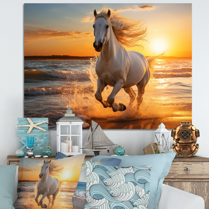 Cheval sauvage qui court sur la plage 1 - Reproduction encadrée de plage côtière, Toile tendue, H 30 po x l 40 po x P 1,5 po