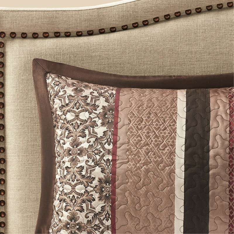 Courtepointe double / grand avec coussins décoratifs de couleur rouge et 5 pièces, literie, Motif géométrique brun