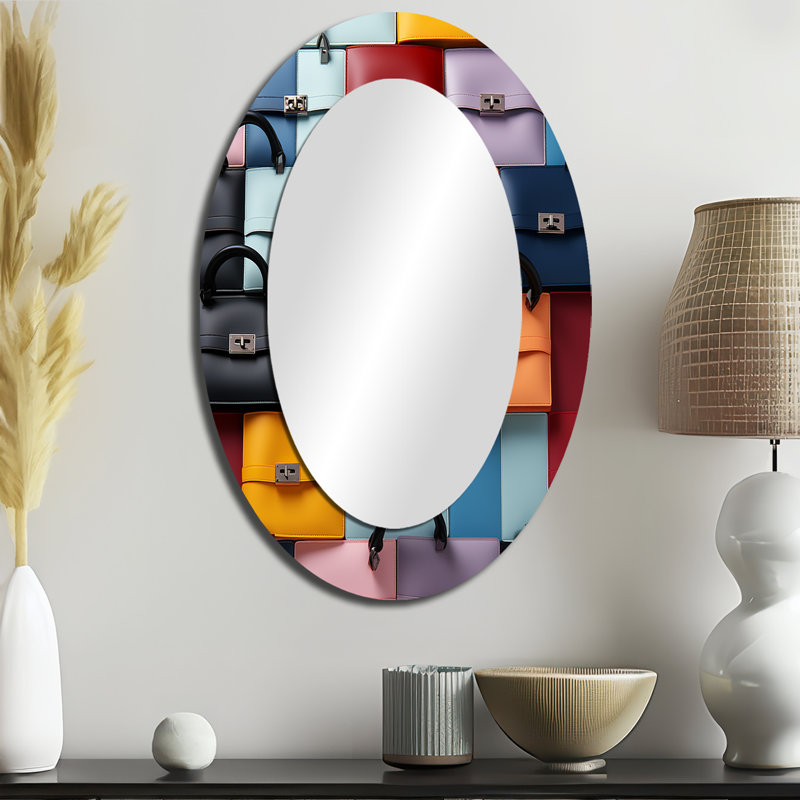 Motif coloré de sacs à main I - miroir décoratif ovale sur métal, H 36 po x l 24 po