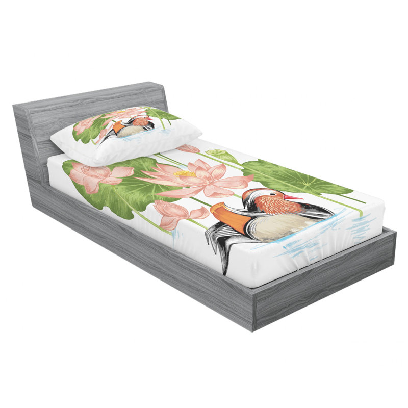 Ensemble de draps floral duckling dans l’étang et les fleurs de lily lotus