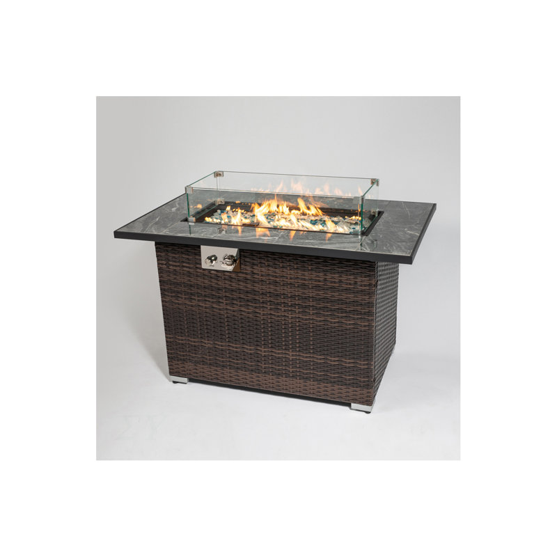 Foyer de table 44 po au gaz propane, foyer rectangulaire de 50 000 BTU, plateau de table en tuiles avec une belle base en osier pour la terrasse du patio extérieur