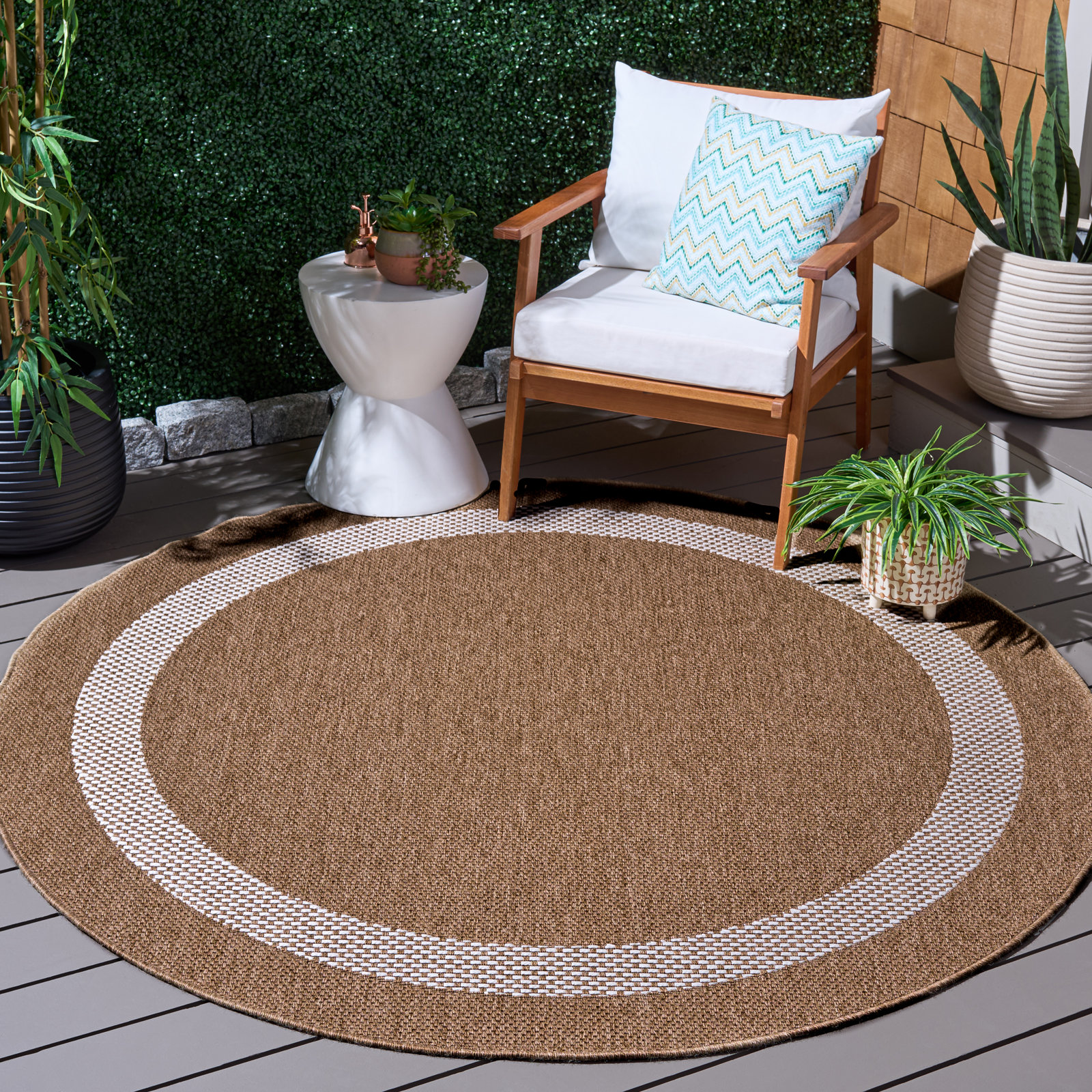 Geometric Outdoor Rug, Round 6'7"