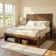 Lit plateforme moderne de style champêtre en bois avec tête de lit à lattes verticales et système de rangement à trois zones, taille standard, chêne clair-129681320-129681322