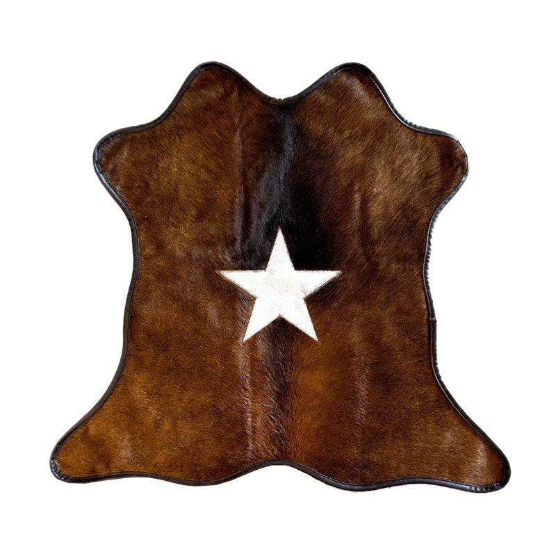 Mini Cowhide w/Border and Star Motif