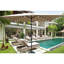 Parasol rectangulaire à énergie solaire 10 x 6,5 pi avec protection à l'eau, avec manivelle et inclinaison pour mât extérieur en acier thermolaqué-131141257