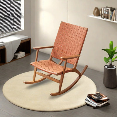 Chaise berçante simple en bois massif