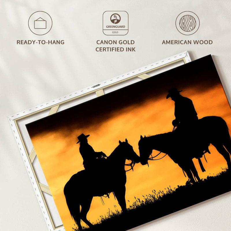 Lelar Cowboy et Cowgirl sur leurs chevaux au coucher du soleil, H 34 po x l 51 po