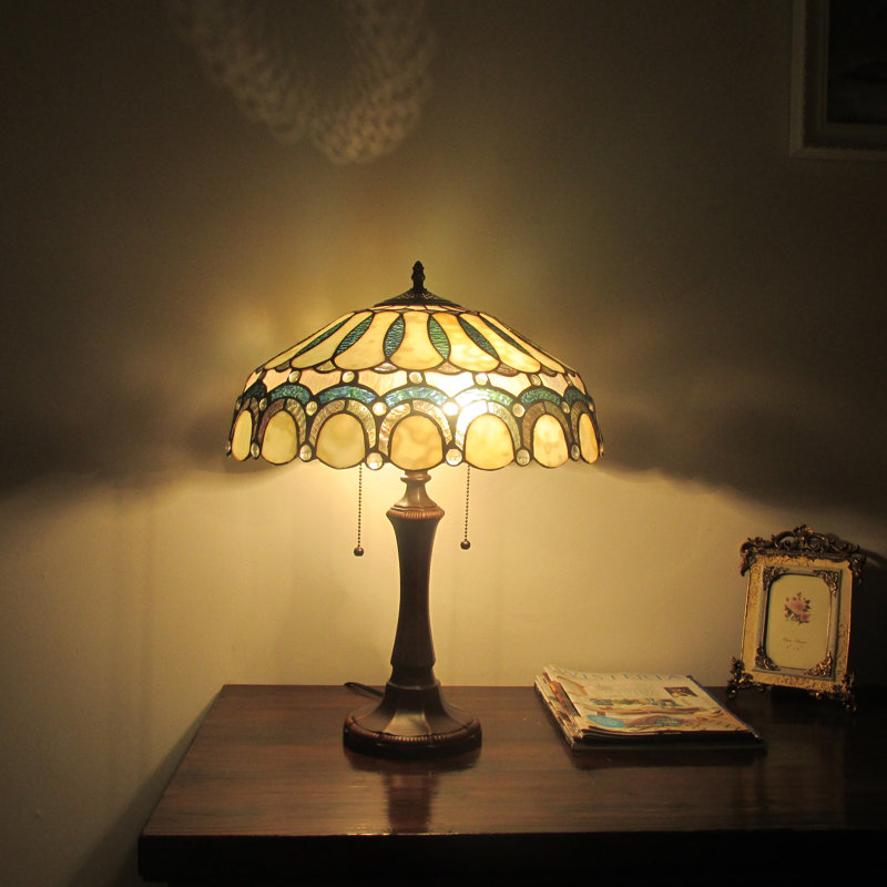 Dowdell Resin Table Lamp