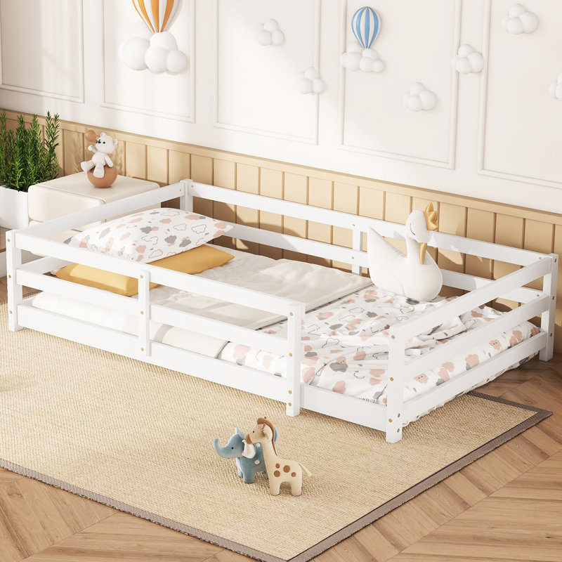 Lit simple avec clôture en blanc - une expérience de sommeil joyeuse, une symphonie de confort
