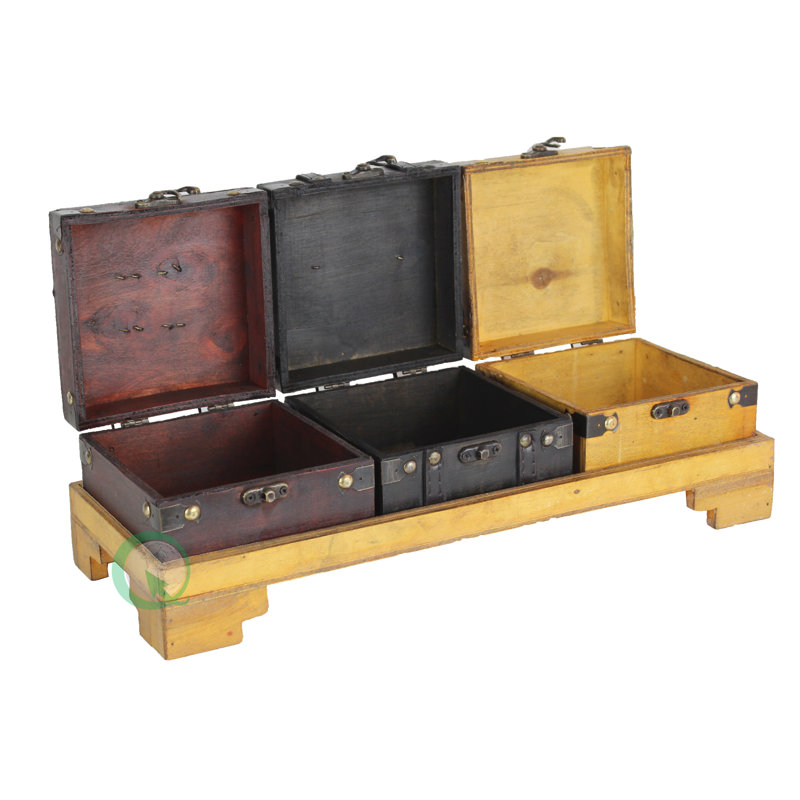 Coffres avec jeu de plateau