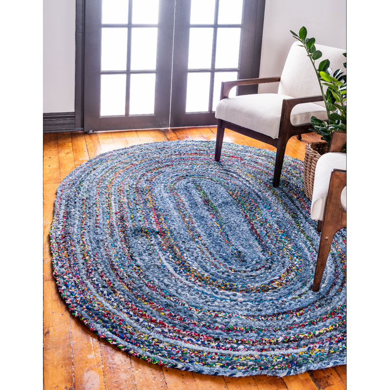 Tapis bleu tressé à la main Tullie, Ovale 5 pi 1 po x 8 pi