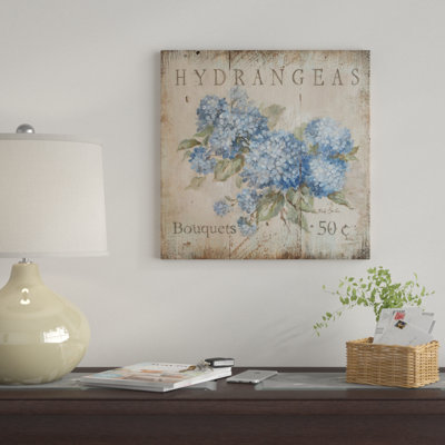 «Hydrangeas Bouquets (50 Cents)» par Debi Coules, impression sur toile tendue