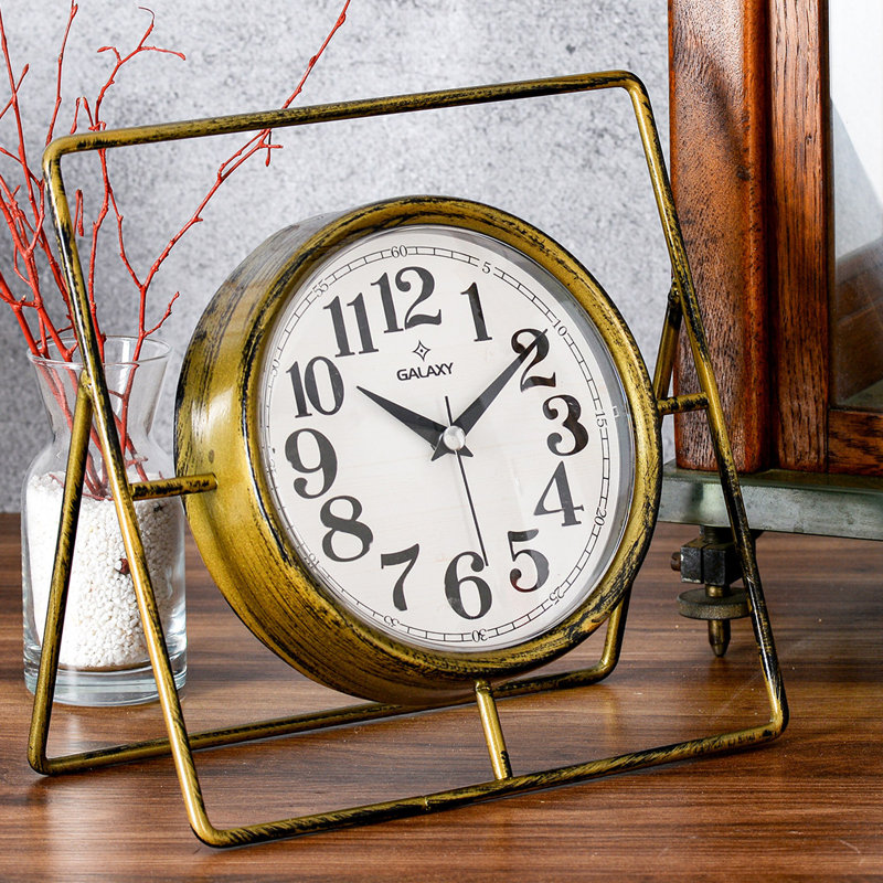 Horloge décorative, Doré