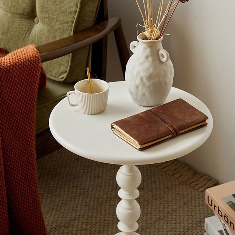 Areeba Iron Top End Table, White