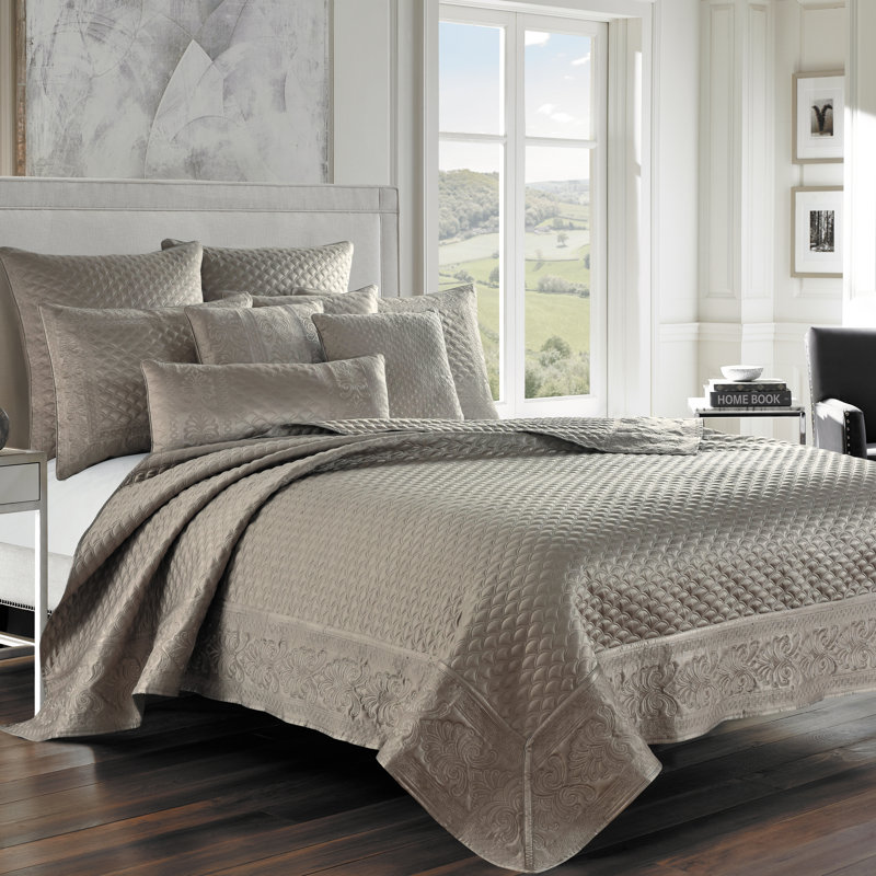 Lyndon Full/Queen Coverlet, Full/Queen Quilt, Taupe