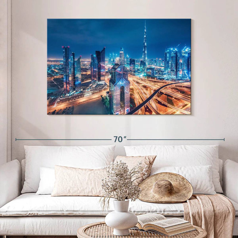Horizon futuriste de Dubaï, H 32 po x l 48 po