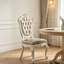 Chaise de salle à manger moderne et luxueuse en bois massif beige sculpté