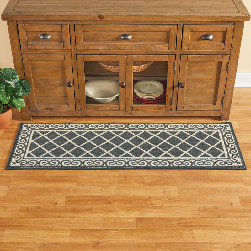Tapis de cuisine antidérapant Rezarta, Rectangle 5 pi x 1 pi 8 po, Gris