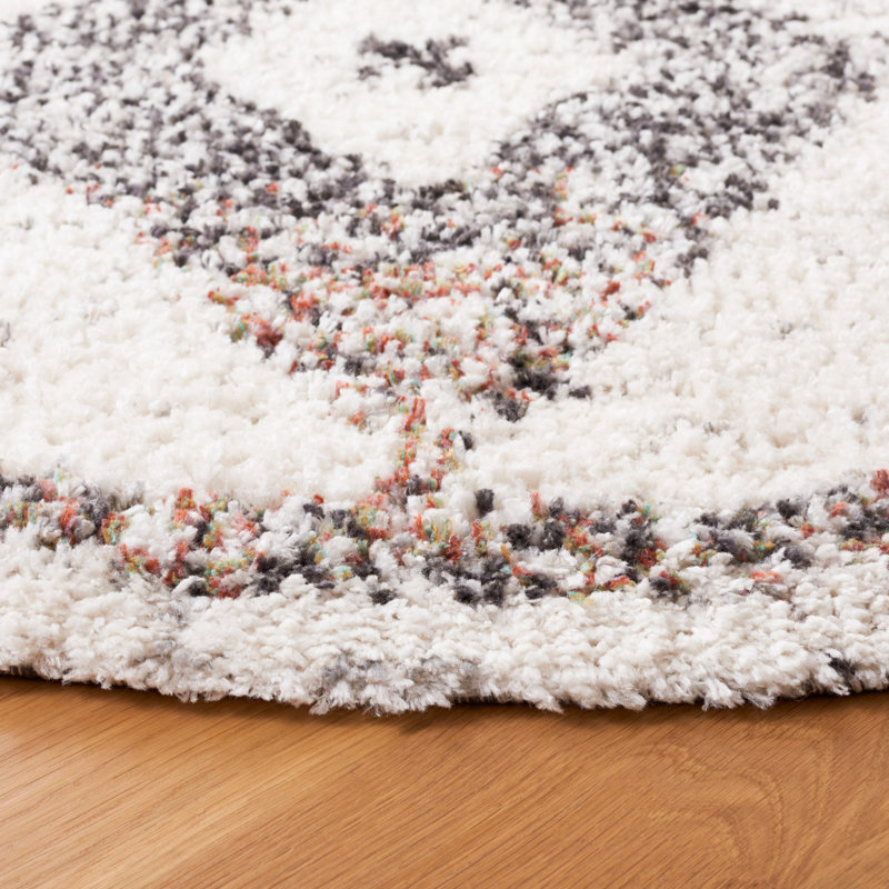 Jericho Shag Performance Geometric Rug, Round 6'7"