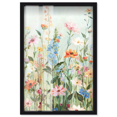 «Soft Meadow - Ira Colmeva Shadowbox», reproduction surdimensionnée florale et botanique par Art Remedy, cadre noir, 48 x 72