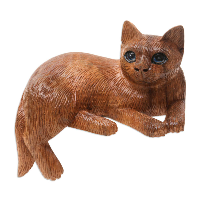 Figurines & Sculptures