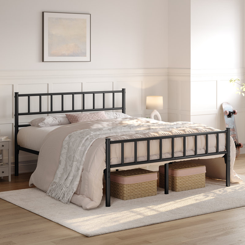 Minimalist Metal Bed Frame with Slatted Headboard, Kingsize (5'), Black