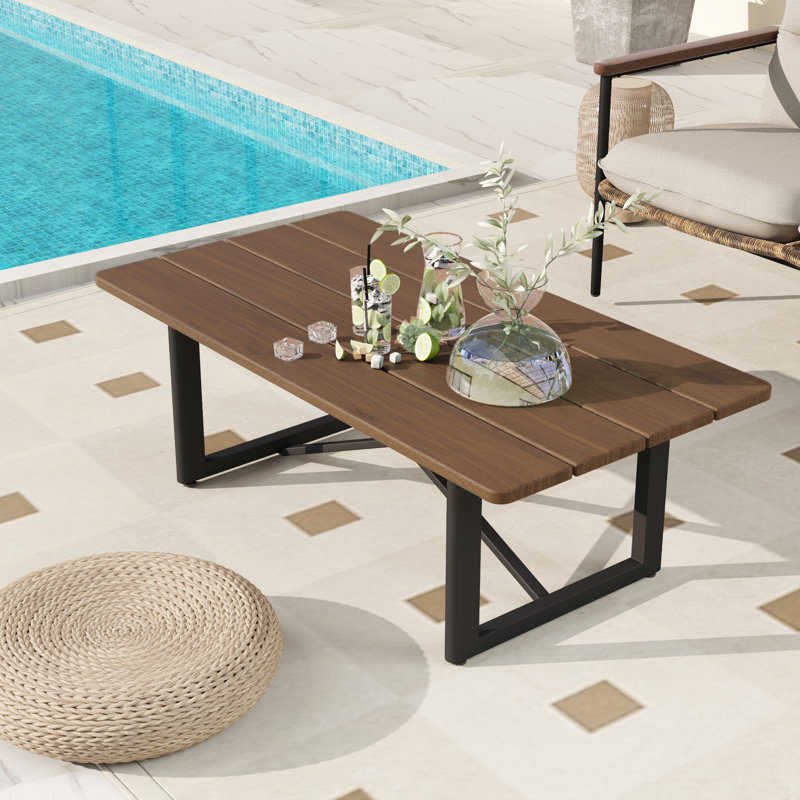 Table basse en aluminium 1 pièce avec plateau en bois Ude