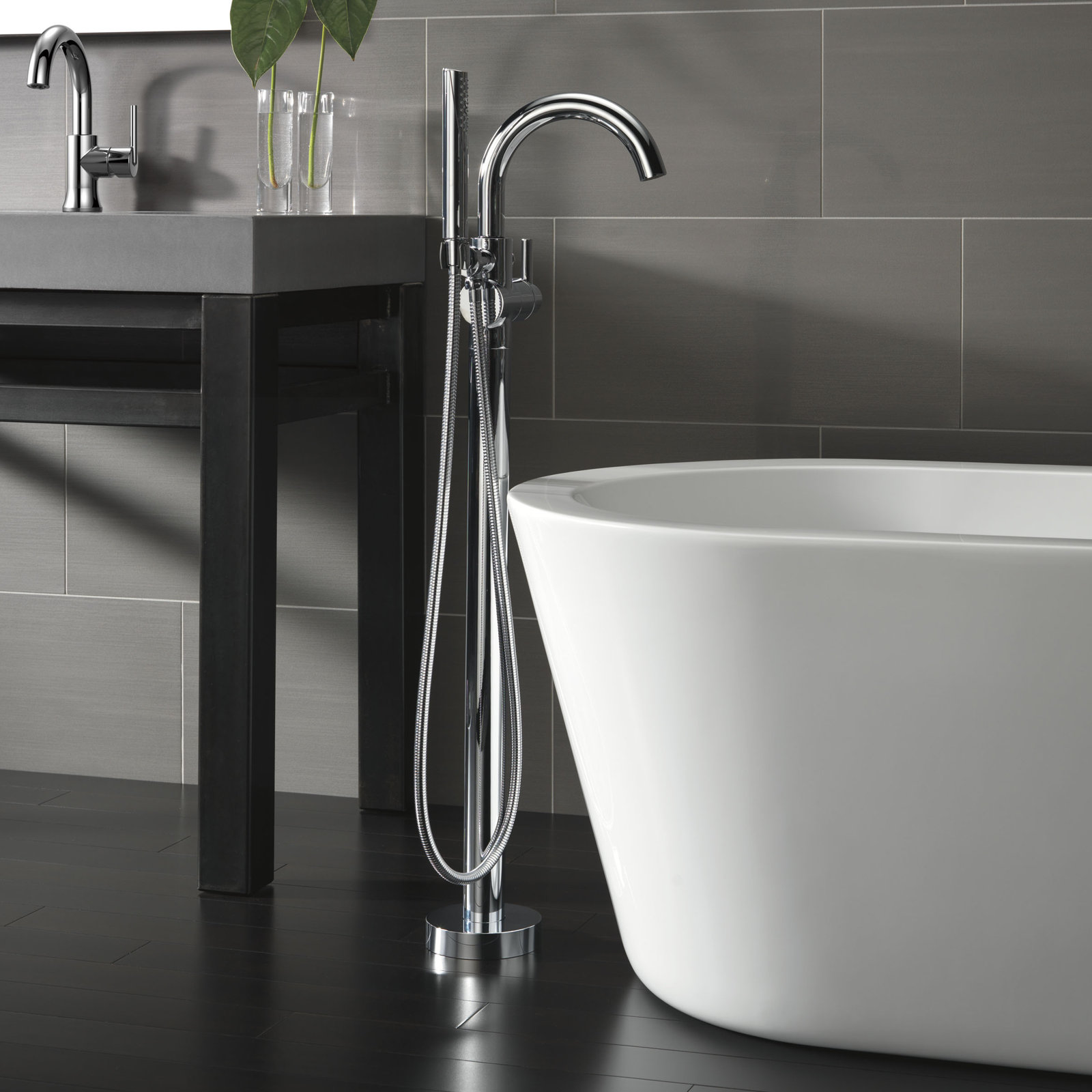 Trinsic Single Handle Floor Mounted Freestanding Tub Filler, Chrome