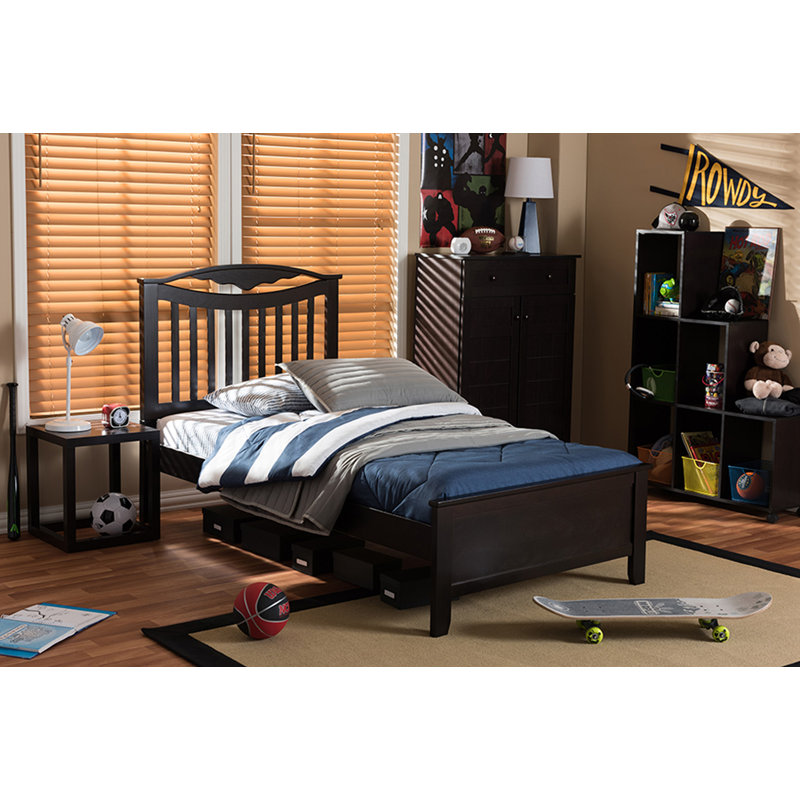 Lit plateforme en bois massif Kittie, Simple