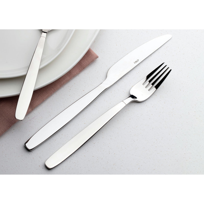 Essence 24 Piece Set