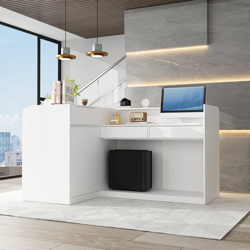 Bureau de réception en L avec tablettes ouvertes