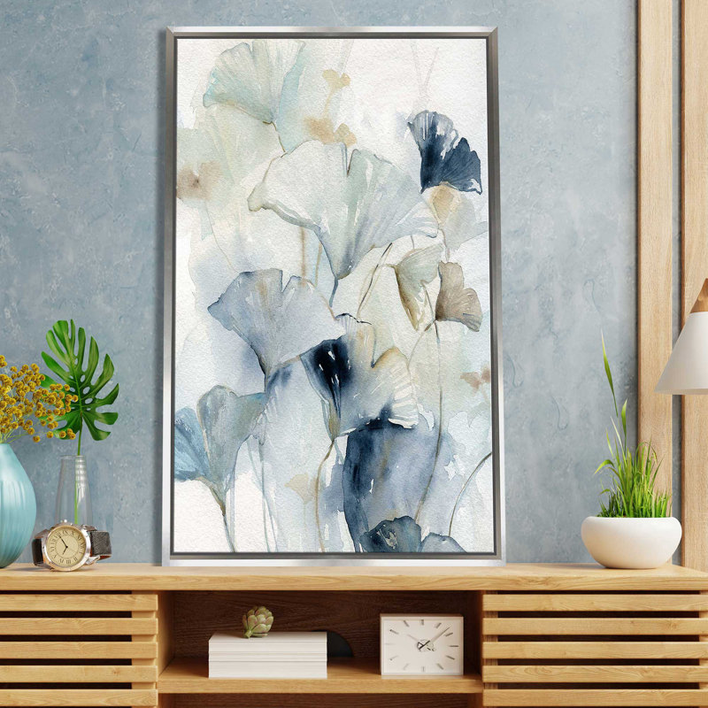 Indigo Ginkgo I par Carol Robinson - Peinture, L 31,5 po x H 51,5 po, Cadre noir