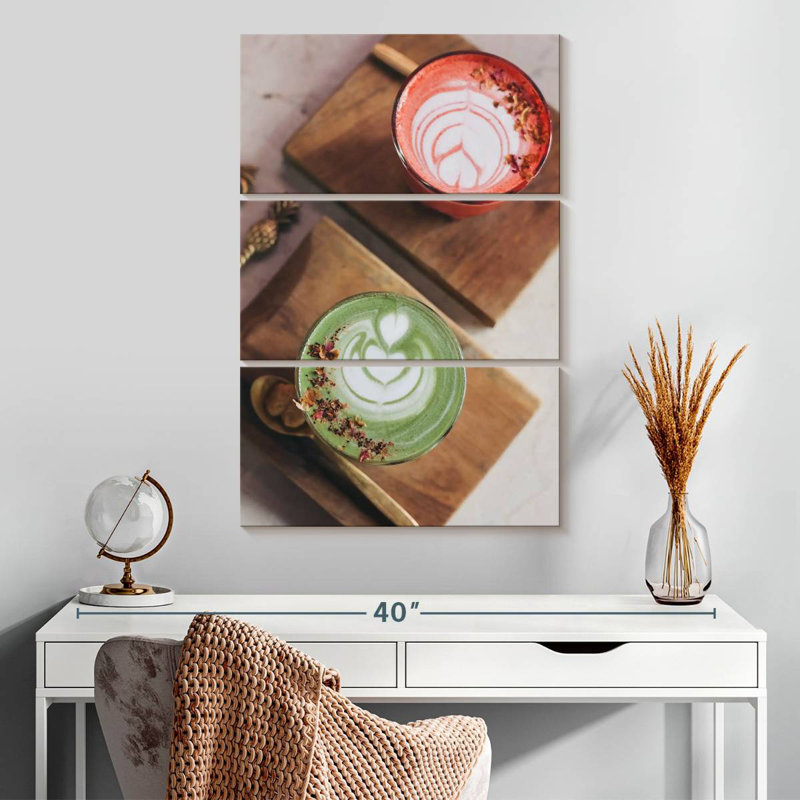 Yarlin Lattes, 32" H x 20" W