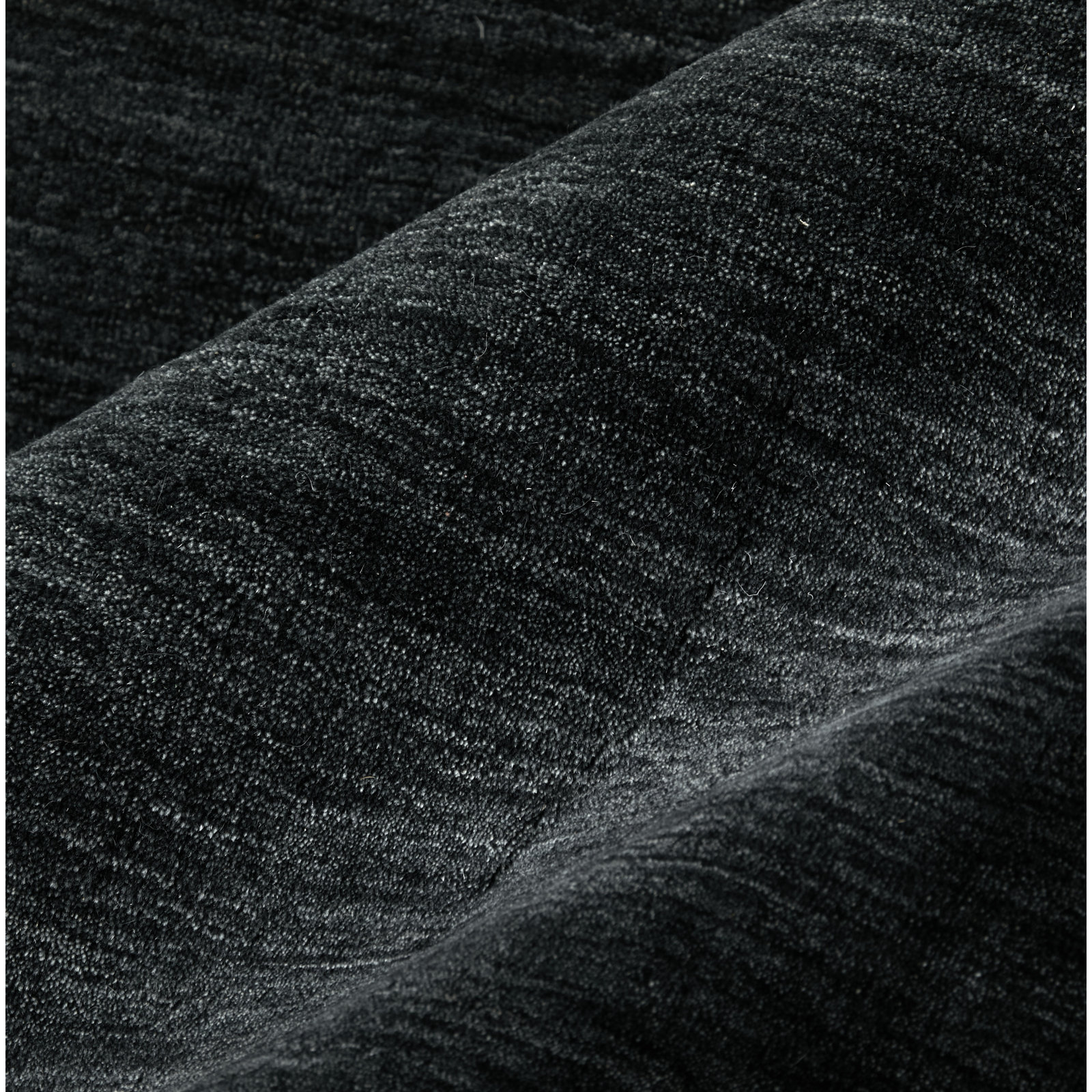 Kaden Hand-Woven Wool Shag Rug, Round 8', Black