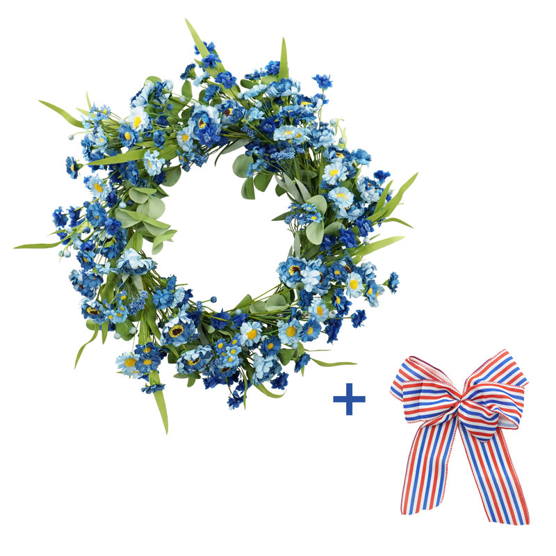 Couronne patriotique de fleurs sauvages bleues avec nœud rouge, blanc et bleu