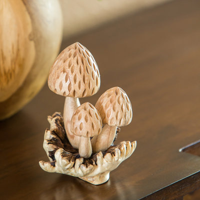 Parasit Forest Morel Mushrooms 5"H