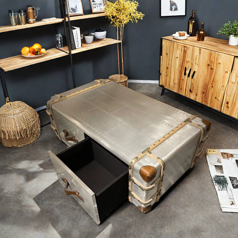 Table basse industrielle avec extérieur en aluminium