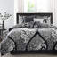 Très grand lit - 7 pièces en coton imprimé noir avec de superbes coussins au motif complexe-125396531-125396532