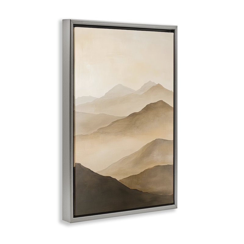 Cadre flottant Moody Mountains Foggy Landscape, conception de Petal Prints Design, Cadre flottant gris lustré