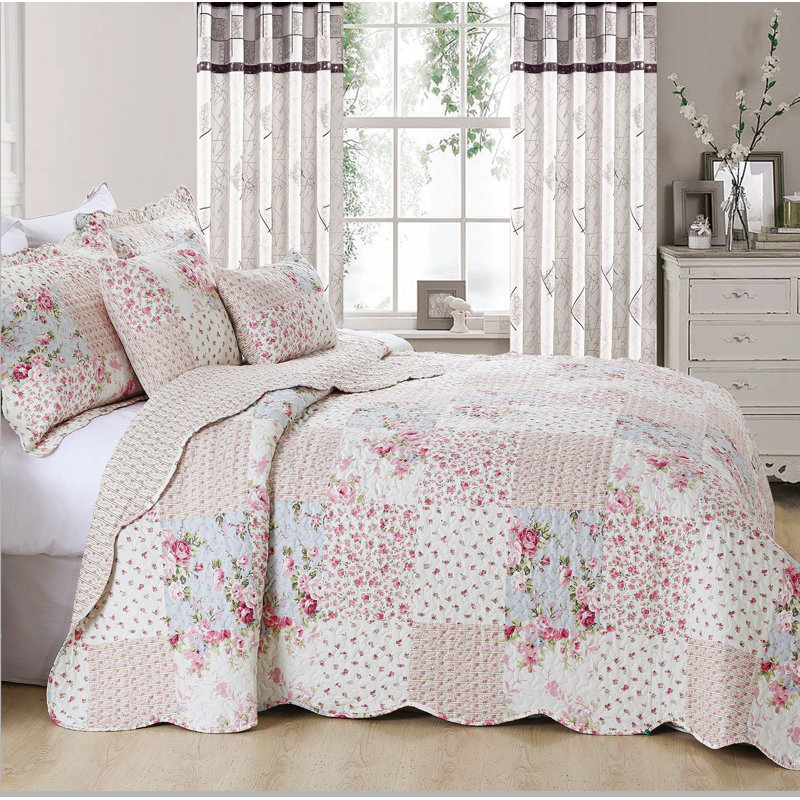 Vergas Polyester Patchwork Bedspread with Pillowcases, 235 x 250cm Bedspread - 2 Pillowcases