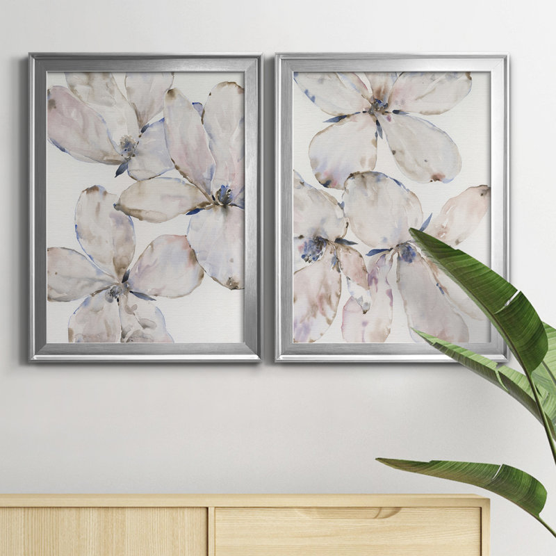«Soft Wind Flowers I», ensemble de 2 impressions sur toile encadrées, Cadre argenté, H 24,5 po x l 18,5 po x P 1,25 po